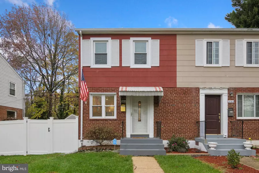 2204 DARTMOUTH DR, Alexandria, VA 22307