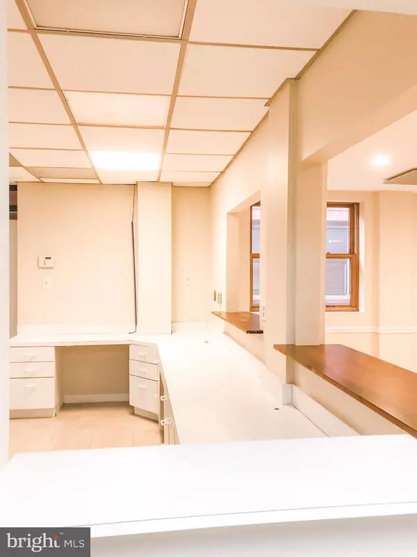 Waldorf, MD 20602,7 POST OFFICE RD #7E