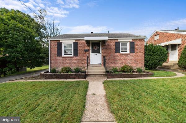 708 HOWARD AVE, Havertown, PA 19083