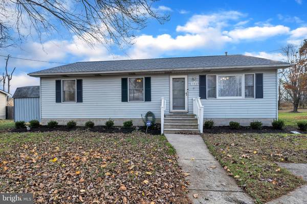 302 N HOOK RD, Pennsville, NJ 08070