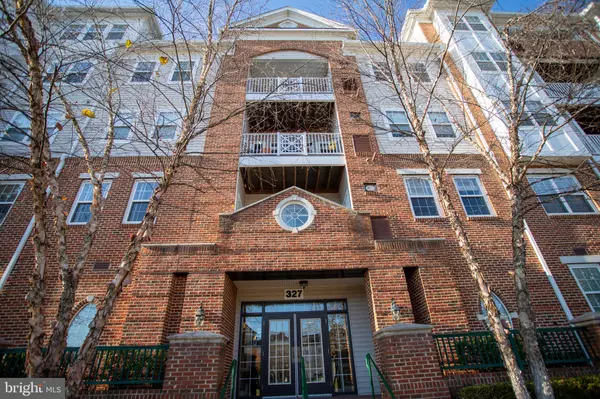 327 KING FARM BLVD #106, Rockville, MD 20850