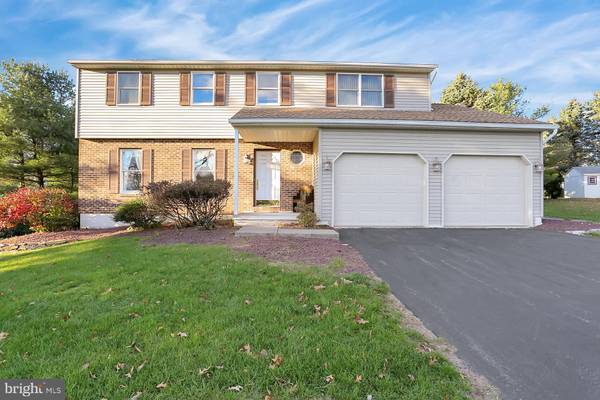 14 SADDLE CT, Reading, PA 19608