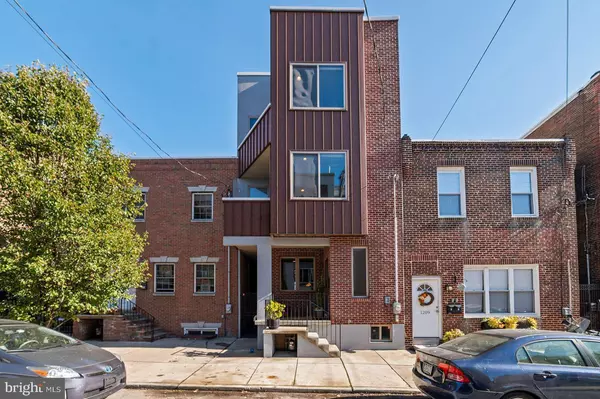 1211 E SUSQUEHANNA AVE, Philadelphia, PA 19125