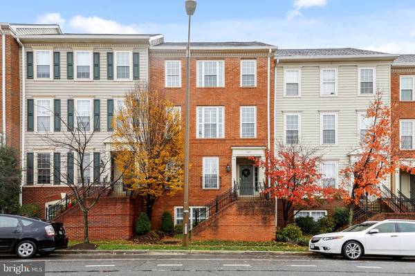 1613 POTOMAC GREENS DR #A, Alexandria, VA 22314