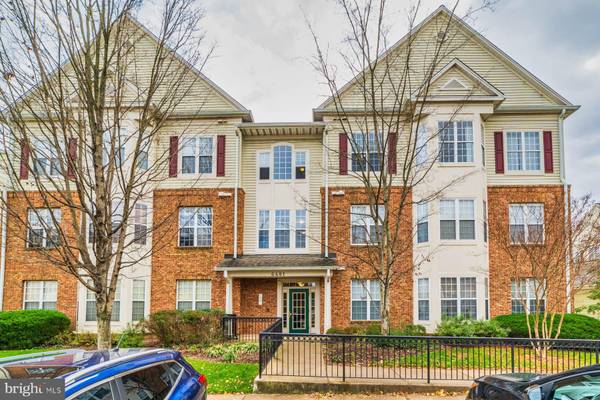 6481 CHEYENNE DR #304, Alexandria, VA 22312