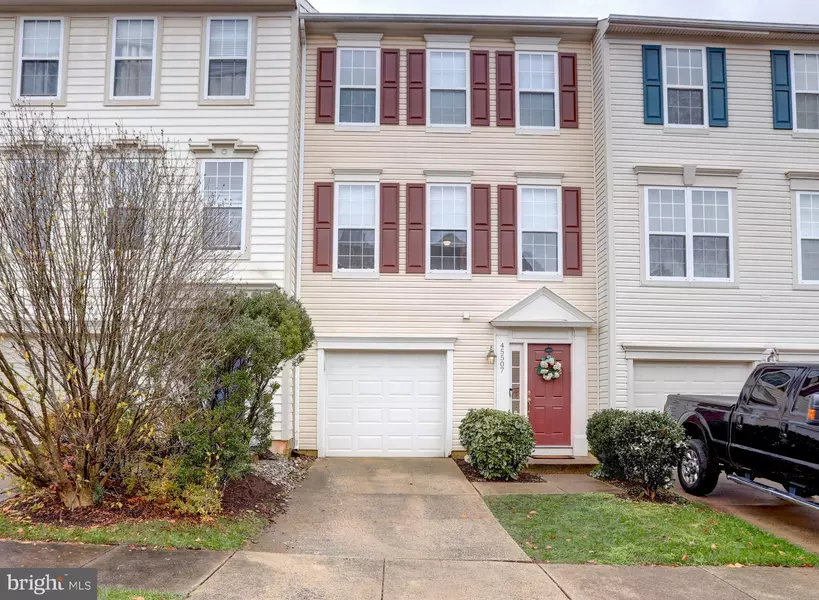 45507 CAMBERS TRAIL TER, Sterling, VA 20164