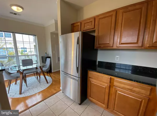 Alexandria, VA 22311,4561 STRUTFIELD LN #3305