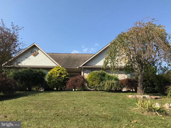 107 LONGFIELD DR, Douglassville, PA 19518