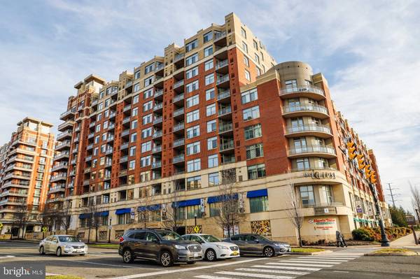 3650 S GLEBE RD #639, Arlington, VA 22202