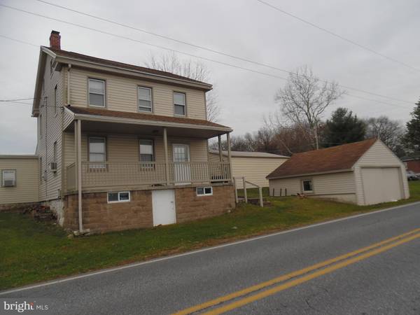 2408 LONG LN, Lebanon, PA 17046