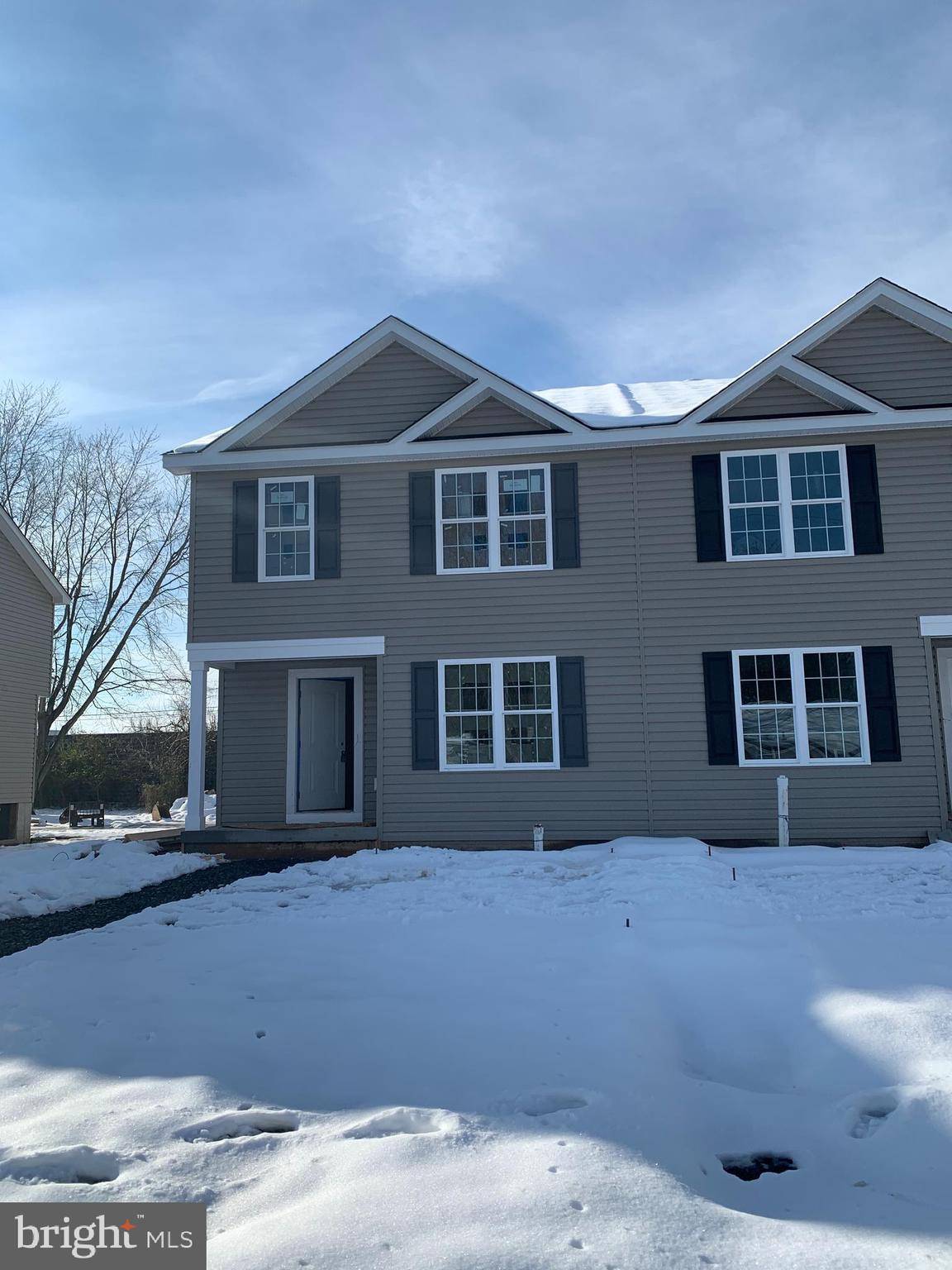 748 W 11TH ST, Front Royal, VA 22630