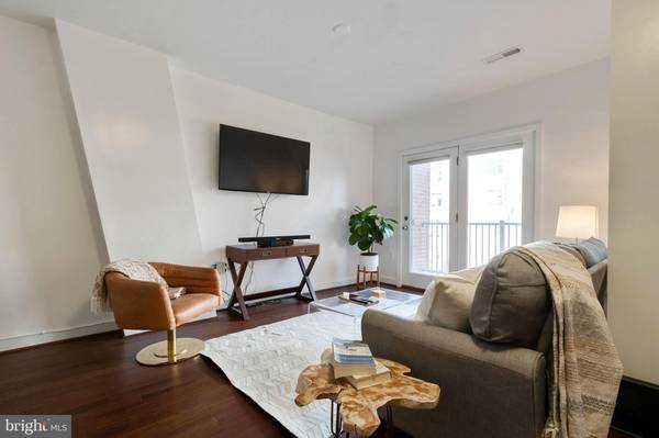 181 E REED AVE #309, Alexandria, VA 22305