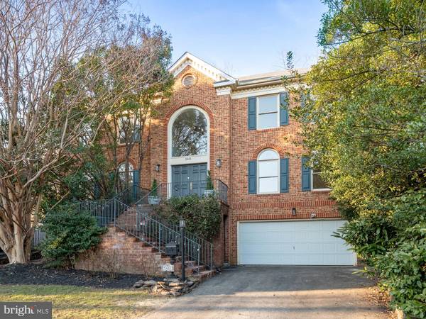 5401 8TH RD N, Arlington, VA 22205