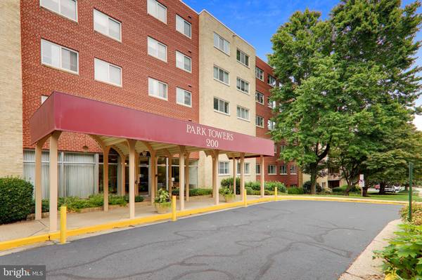 200 N MAPLE AVE #417, Falls Church, VA 22046