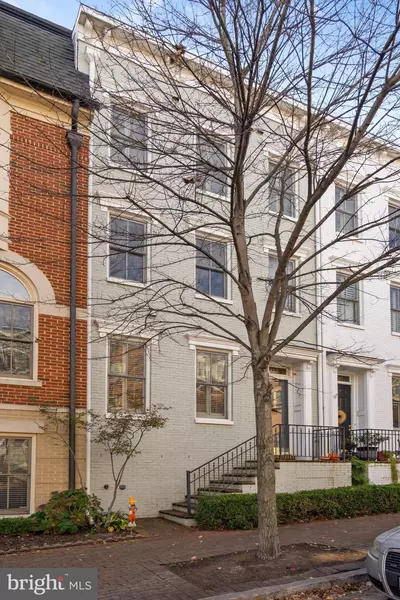 404 ORONOCO ST, Alexandria, VA 22314