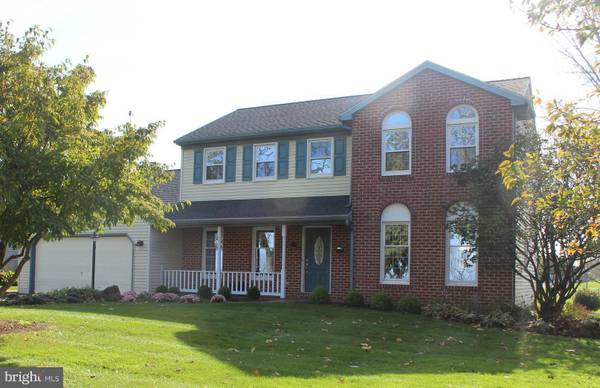 102 JAMES ST, Leola, PA 17540