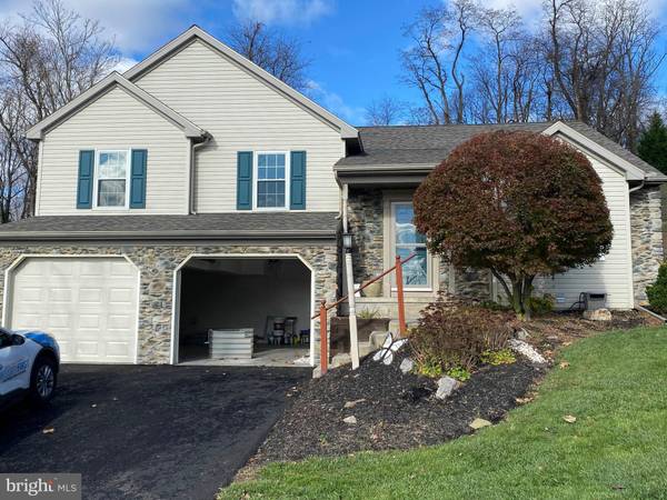 54 STONEWYCK HILL RD, Wrightsville, PA 17368