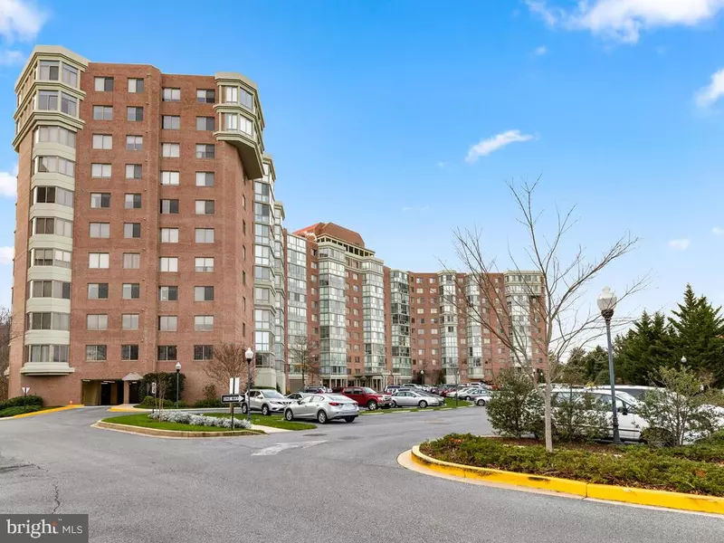 3210 N LEISURE WORLD BLVD #401, Silver Spring, MD 20906