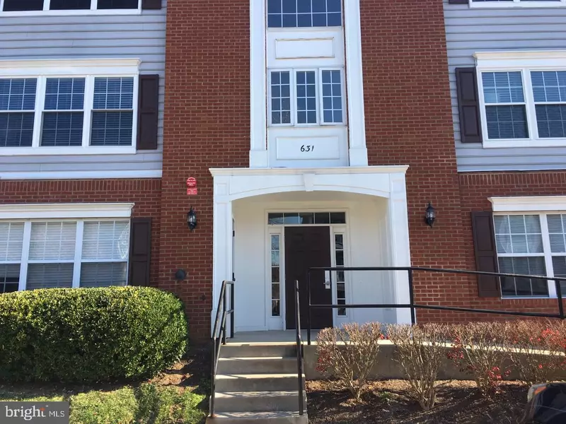 631 CONSTELLATION SQ SE #H, Leesburg, VA 20175