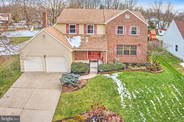 8 SHEFFIELD LN, Mount Laurel, NJ 08054