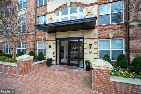 320 S WEST ST #406, Alexandria, VA 22314