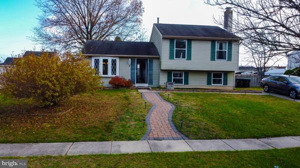 9 DREXEL CT, Sicklerville, NJ 08081