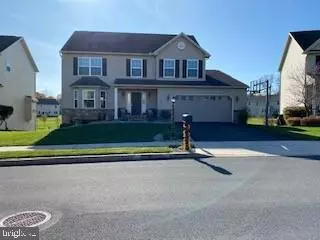 10 HAMLET CIR, Mechanicsburg, PA 17050