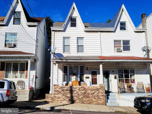 1636 WEST END AVE, Pottsville, PA 17901