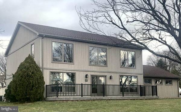 37 OBSIDIAN DR, Chambersburg, PA 17202