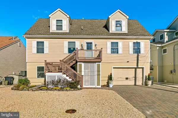 36 WILLARD DR, Manahawkin, NJ 08050