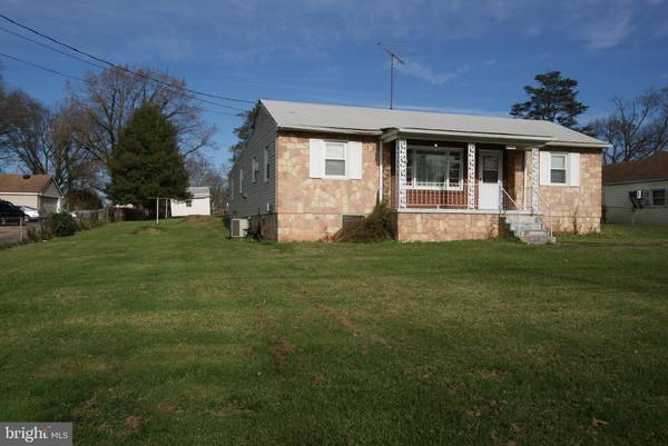 8720 RUGBY RD, Manassas Park, VA 20111