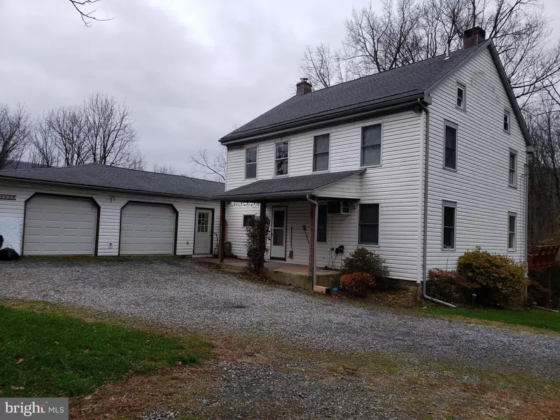 409 PINE SWAMP RD, Kempton, PA 19529