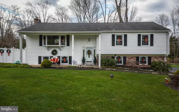 74 LOCHATONG RD, Ewing, NJ 08628