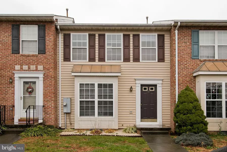 203 CHATHAM SQ, Winchester, VA 22601