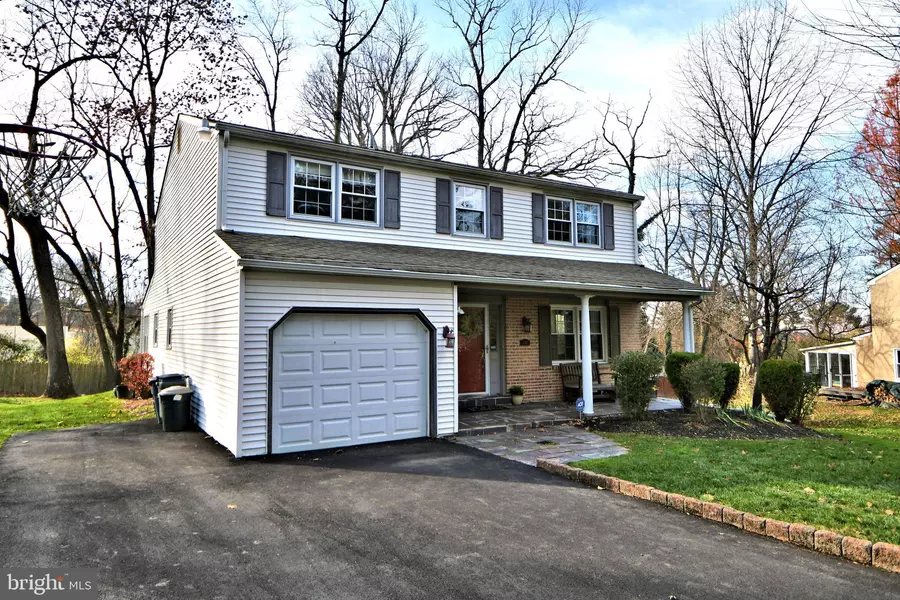 733 FALCON DR, Glenside, PA 19038