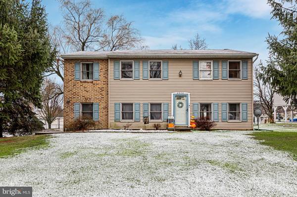 2056 HARRISBURG AVE, Mount Joy, PA 17552