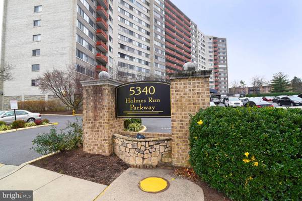 5340 HOLMES RUN PKWY #704, Alexandria, VA 22304