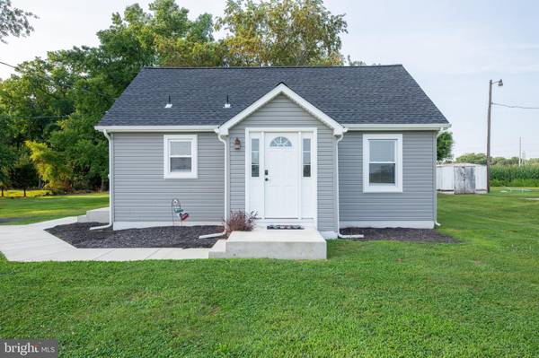 78 HUMPHREYS AVE, Pennsville, NJ 08070