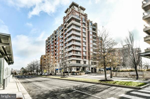 3650 S GLEBE RD #568, Arlington, VA 22202