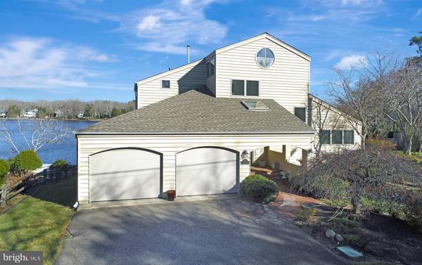 230 S LAKESHORE DR S, Manahawkin, NJ 08050