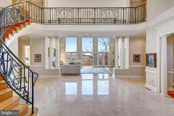 Mclean, VA 22102,703 POTOMAC KNOLLS DR