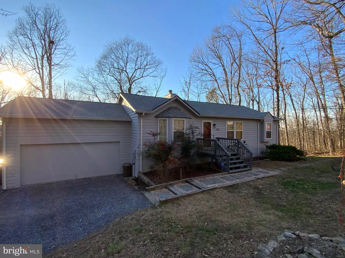 Harpers Ferry, WV 25425,385 RED BIRD LN