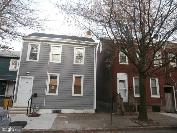 216 2ND ST, Trenton, NJ 08611