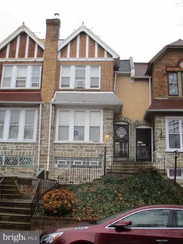 Philadelphia, PA 19131,5731 WOODCREST AVE