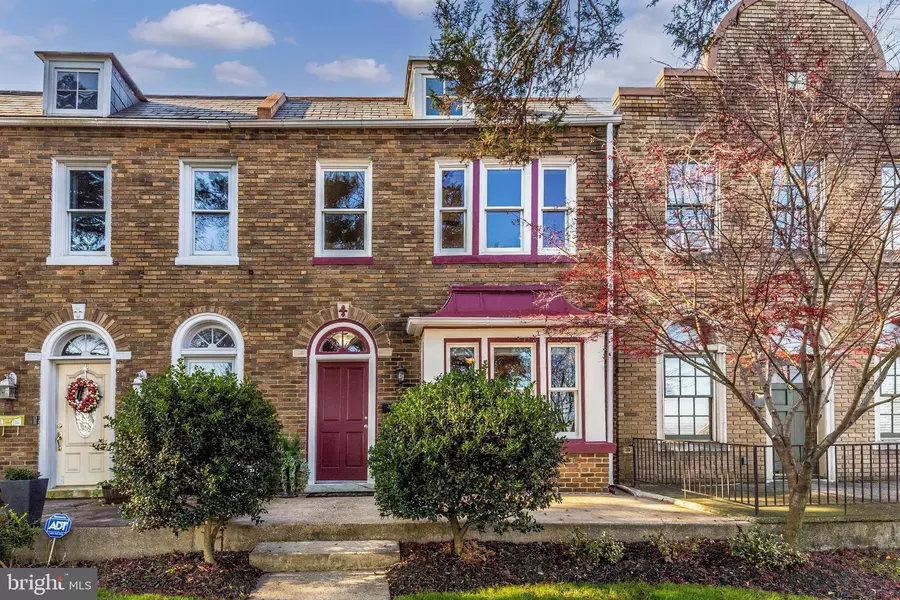 2154 MOUNT ROYAL TER, Baltimore, MD 21217