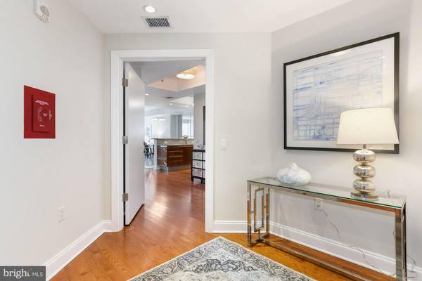 Arlington, VA 22209,1881 N NASH ST #1604