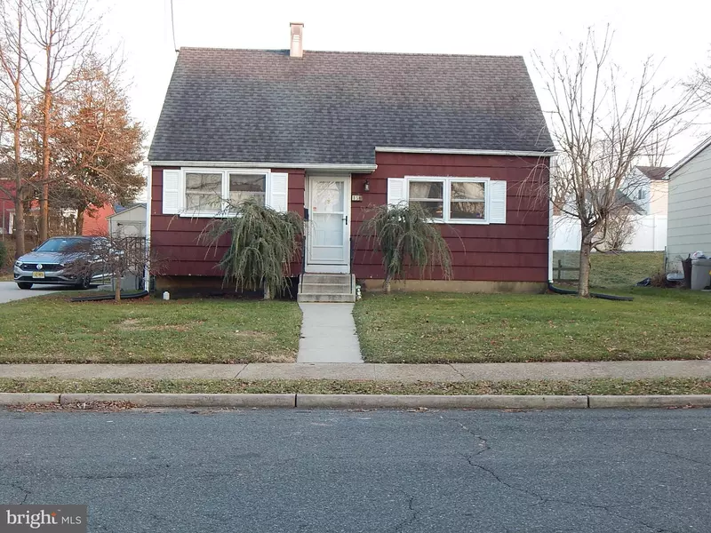 15 COLERIDGE AVE, Trenton, NJ 08620