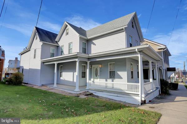 42 N MARKET ST, Elizabethville, PA 17023