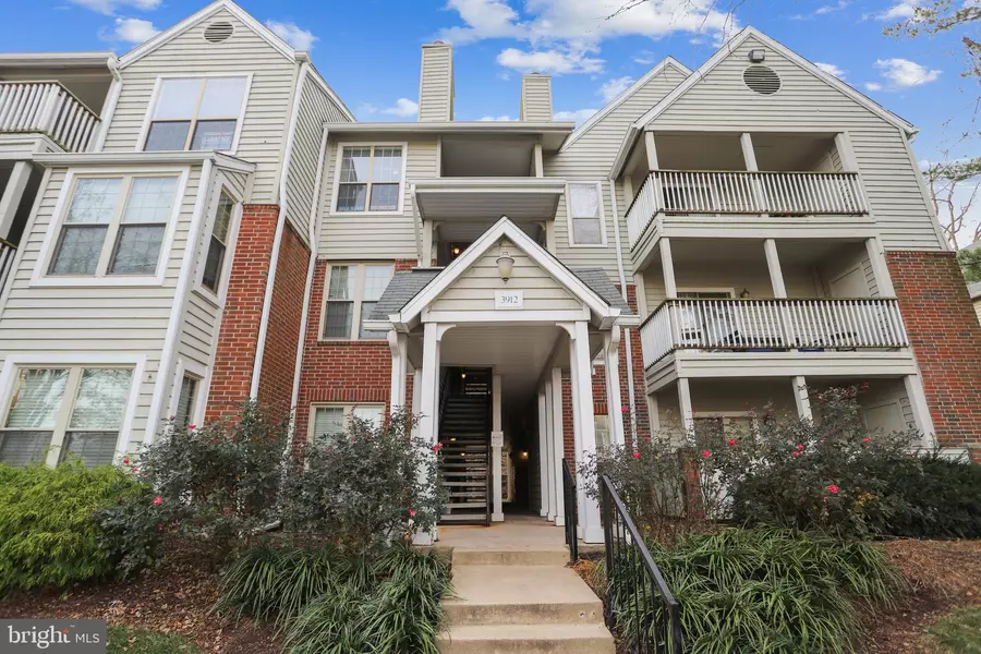 3912 PENDERVIEW DR #537, Fairfax, VA 22033