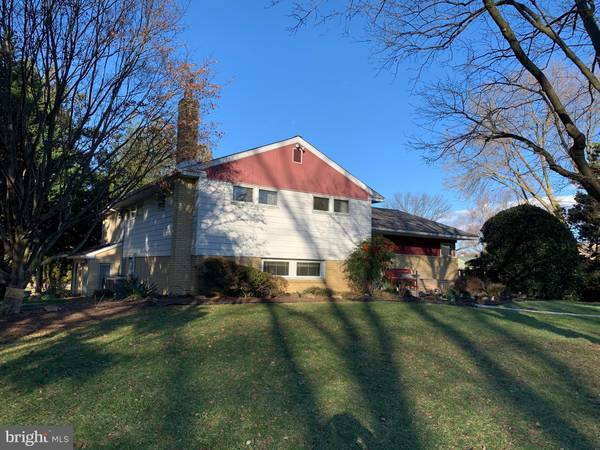 106 PARKVIEW DR, Springfield, PA 19064